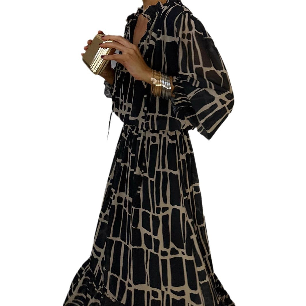 Elegant Long Sleeve Dress with Print, Fitted Waist and Flared Skirt, Autumn Fashion Dress