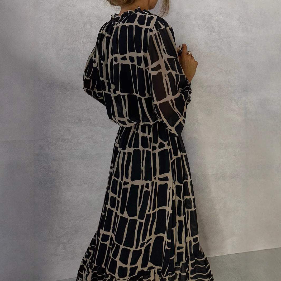 Elegant Long Sleeve Dress with Print, Fitted Waist and Flared Skirt, Autumn Fashion Dress
